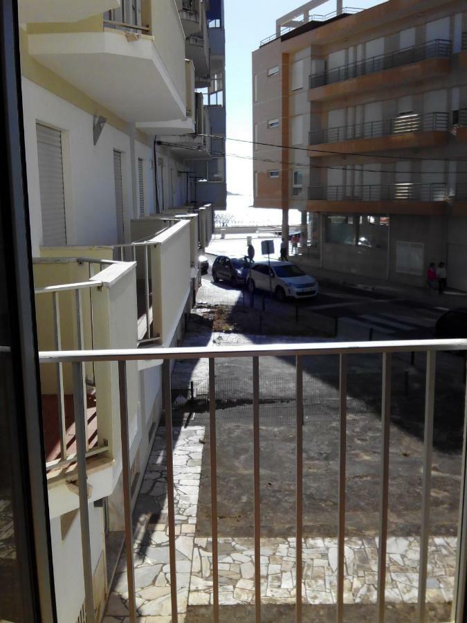 Casinhas Da Praia São Martinho do Porto Exterior foto